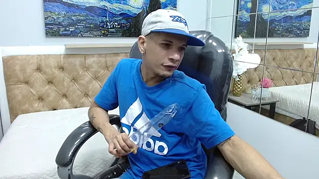 Snapshot of JackBanger_ chatting on October 2025 11:58:01 PM JackBanger online show from October 2025 11:58:01 PM