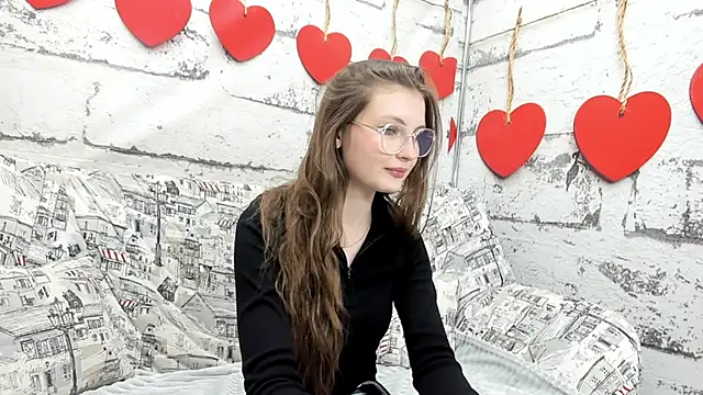 Snapshot of Shyly_Lisa chatting on September 2025 01:11:01 AM Shyly Lisa online show from September 2025 01:11:01 AM