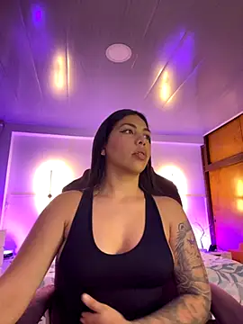 kloe28 online show from October 2025 03:46:02 AM