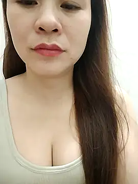 Snapshot of Girl_Shy2000 chatting on October 2025 05:04:02 PM Girl Shy2000 online show from October 2025 05:04:02 PM