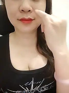 Girl Shy2000 online show from April 2026 10:04:01 PM