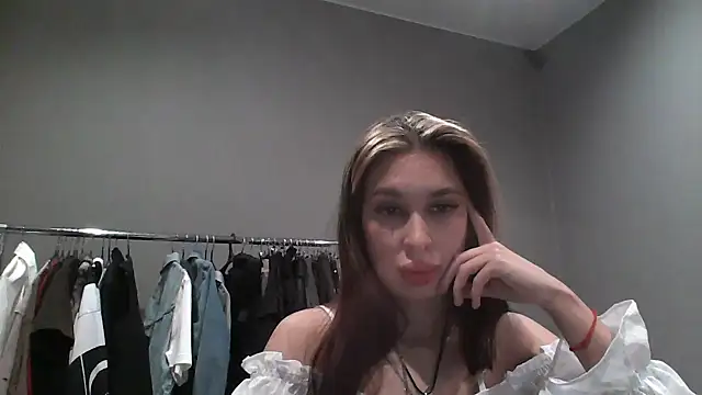 Meloriss online show from October 2025 03:18:01 PM