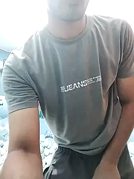 Snapshot of Ilhaamgrey chatting on July 2026 04:50:02 PM Ilhaamgrey online show from July 2026 04:50:02 PM