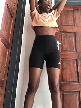 Caramel102004 online show from April 2026 11:15:02 AM