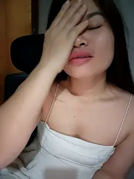 Meoweo 23 online show from November 2025 09:48:01 PM