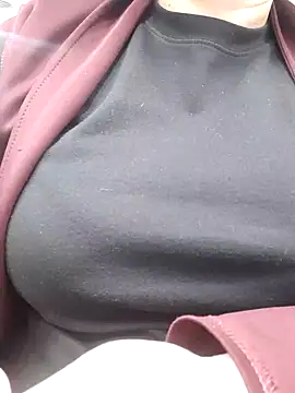 Snapshot of Kimkhaepretty chatting on October 2025 03:01:02 AM Kimkhaepretty online show from October 2025 03:01:02 AM