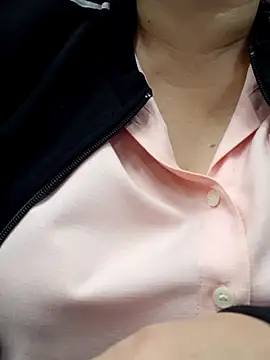 Snapshot of Kimkhaepretty chatting on October 2025 01:50:01 AM Kimkhaepretty online show from October 2025 01:50:01 AM