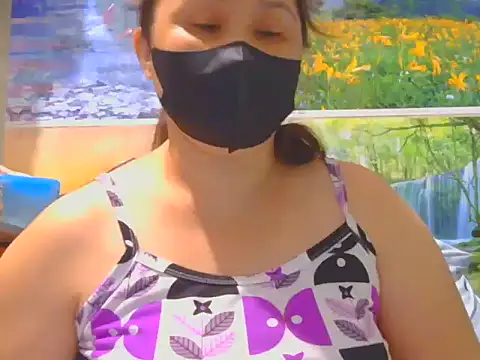 Snapshot of Kimkhaepretty chatting on November 2025 01:39:01 PM Kimkhaepretty online show from November 2025 01:39:01 PM