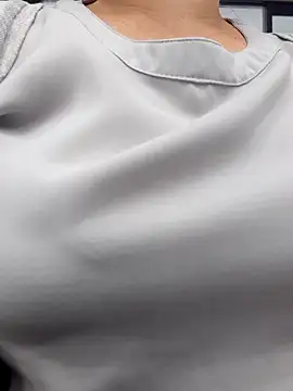 Snapshot of Kimkhaepretty chatting on December 2025 06:01:02 AM Kimkhaepretty online show from December 2025 06:01:02 AM