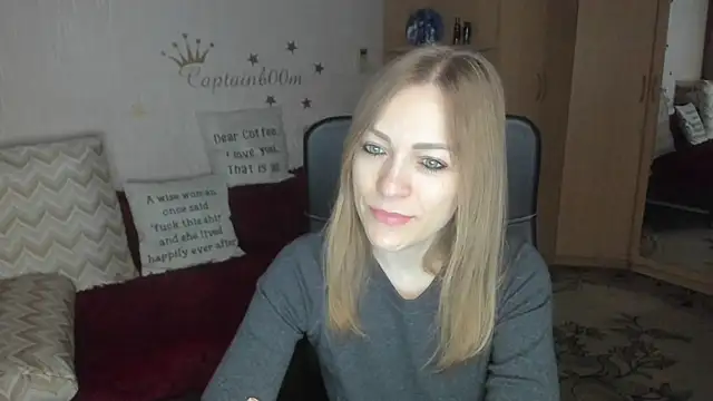 Tiffany Bates online show from December 2025 03:23:01 AM