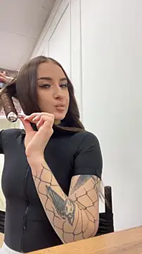 Snapshot of Luna_Olsen chatting on February 2026 04:28:02 AM Luna Olsen online show from February 2026 04:28:02 AM