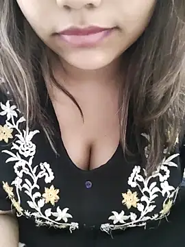 Miss Rose   online show from November 2025 01:05:02 AM