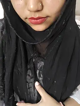 Snapshot of Miss_Rose__ chatting on March 2026 04:18:02 AM Miss Rose online show from March 2026 04:18:02 AM