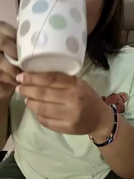 Snapshot of Miss_Rose__ chatting on March 2026 04:45:02 AM Miss Rose online show from March 2026 04:45:02 AM