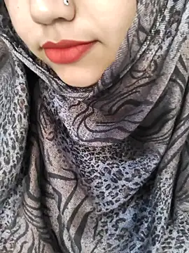 Snapshot of Miss_Rose__ chatting on April 2026 08:01:02 AM Miss Rose online show from April 2026 08:01:02 AM