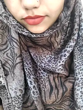 Snapshot of Miss_Rose__ chatting on April 2026 05:18:02 AM Miss Rose online show from April 2026 05:18:02 AM