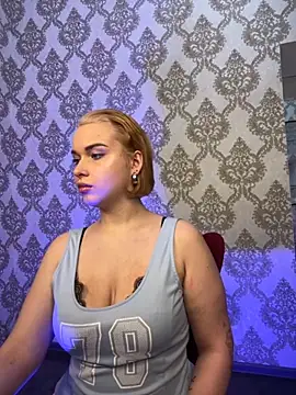 Angela Coy online show from October 2025 07:47:02 AM