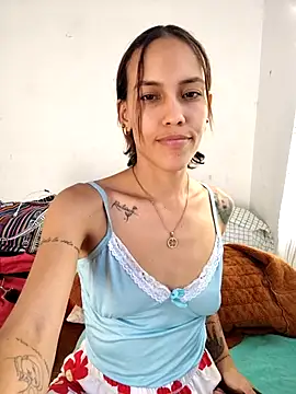 Lilo-skinny online show from October 2025 09:59:02 PM
