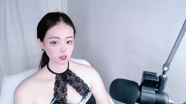 mitowato online show from October 2025 07:25:01 PM