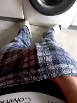 Snapshot of ruiiizz chatting on April 2026 04:04:02 PM ruiiizz online show from April 2026 04:04:02 PM