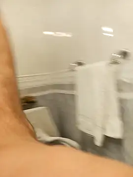 Snapshot of ruiiizz chatting on April 2026 05:30:02 PM ruiiizz online show from April 2026 05:30:02 PM