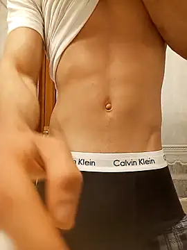 Snapshot of ruiiizz chatting on April 2026 04:03:01 PM ruiiizz online show from April 2026 04:03:01 PM