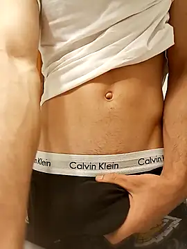 Snapshot of ruiiizz chatting on April 2026 04:43:02 PM ruiiizz online show from April 2026 04:43:02 PM