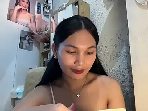 FelicityLincoln online show from April 2026 07:30:01 AM