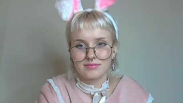 Paradoxy  online show from October 2025 06:30:01 PM