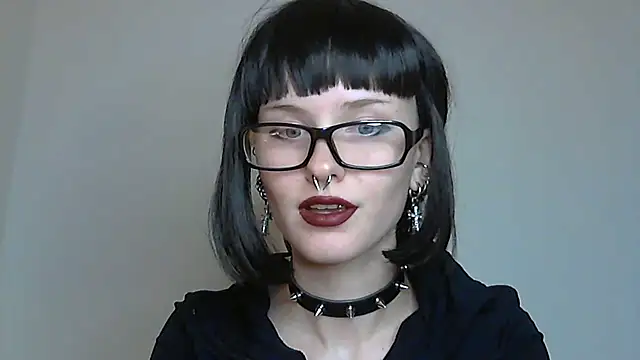 Paradoxy  online show from October 2025 07:09:02 PM