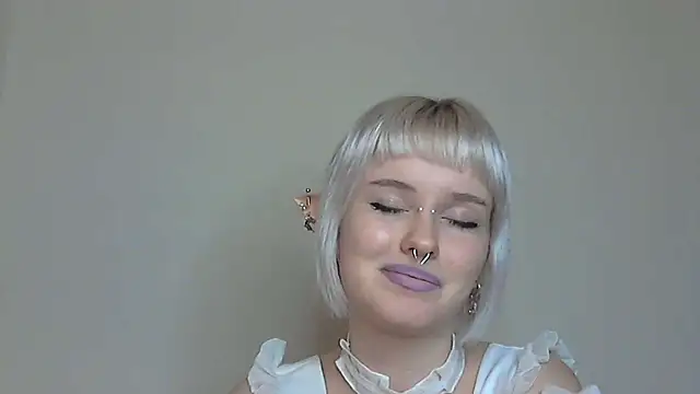 Paradoxy  online show from November 2025 09:28:01 PM