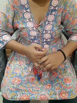 Snapshot of Minakshi_677 chatting on October 2025 07:03:02 AM Minakshi 677 online show from October 2025 07:03:02 AM