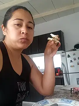 Maria delos angeles online show from October 2025 12:37:02 PM