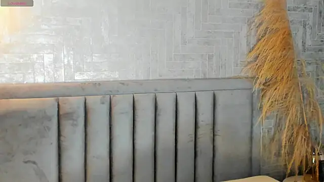 EmmaBlossom online show from October 2025 07:34:02 PM