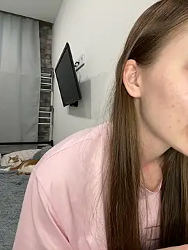 Im Regina online show from November 2025 05:56:01 PM