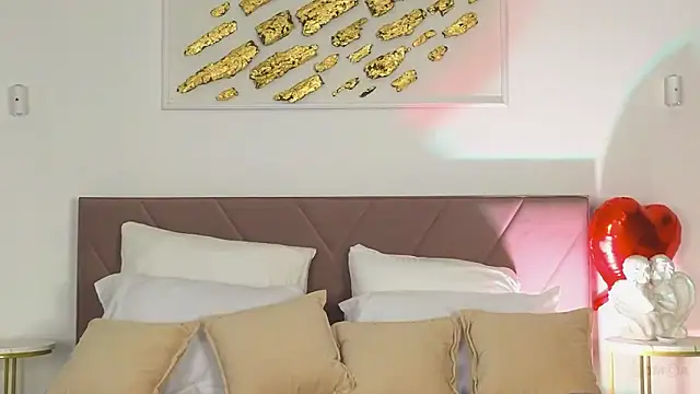 Nicole Broown  online show from March 2026 09:07:01 PM