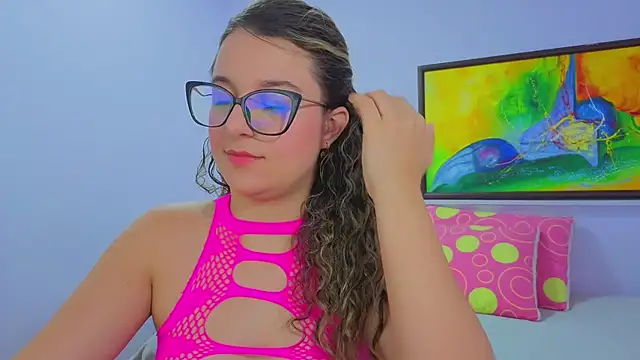 Snapshot of katiaa_lovv chatting on June 2026 12:06:02 PM katiaa lovv online show from June 2026 12:06:02 PM