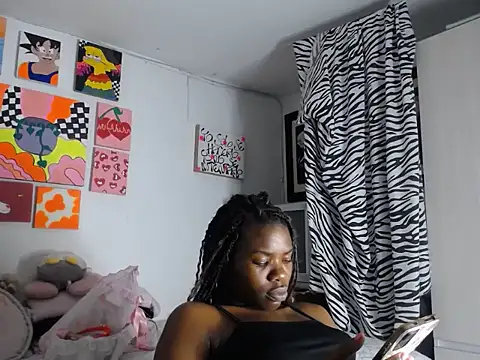 Snapshot of Nahomyyy chatting on November 2025 10:43:02 PM Nahomyyy online show from November 2025 10:43:02 PM