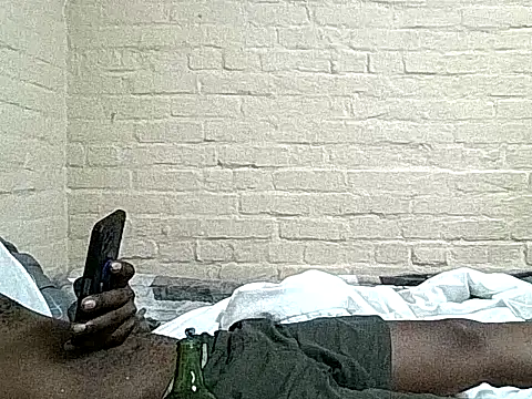 Mshayiwesinqe online show from December 2025 07:06:01 AM