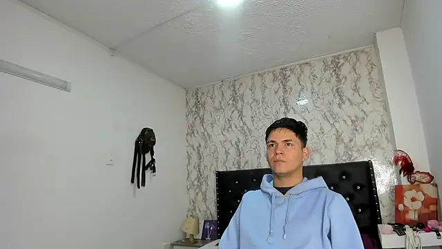 Aaron Foxxx online show from November 2025 12:50:02 PM