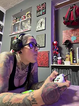 Snapshot of inkdmagz chatting on November 2025 08:24:02 PM inkdmagz online show from November 2025 08:24:02 PM