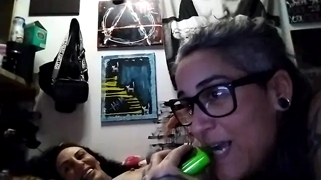 Snapshot of inkdmagz chatting on March 2026 05:13:02 AM inkdmagz online show from March 2026 05:13:02 AM