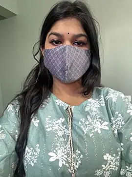 Snapshot of Lisa_afreen chatting on April 2026 03:33:02 AM Lisa afreen online show from April 2026 03:33:02 AM