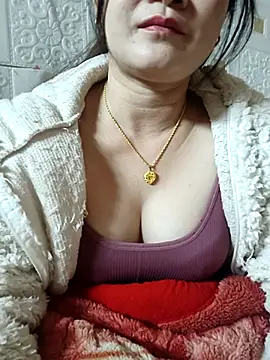 Snapshot of Paul-paul11 chatting on February 2026 01:04:01 AM Paul-paul11 online show from February 2026 01:04:01 AM