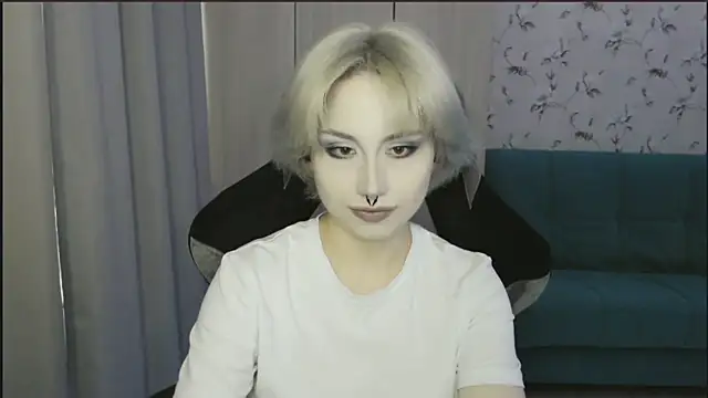 Snapshot of LeisaHopperstad chatting on June 2026 04:40:02 PM LeisaHopperstad online show from June 2026 04:40:02 PM
