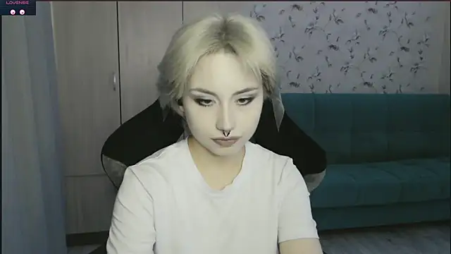 Snapshot of LeisaHopperstad chatting on June 2026 03:35:01 PM LeisaHopperstad online show from June 2026 03:35:01 PM