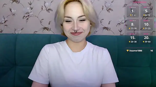 Snapshot of LeisaHopperstad chatting on July 2026 12:43:01 PM LeisaHopperstad online show from July 2026 12:43:01 PM