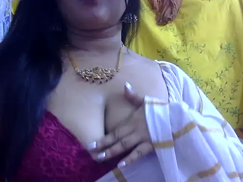 Snapshot of aarohee9 chatting on May 2026 06:45:02 PM aarohee9 online show from May 2026 06:45:02 PM
