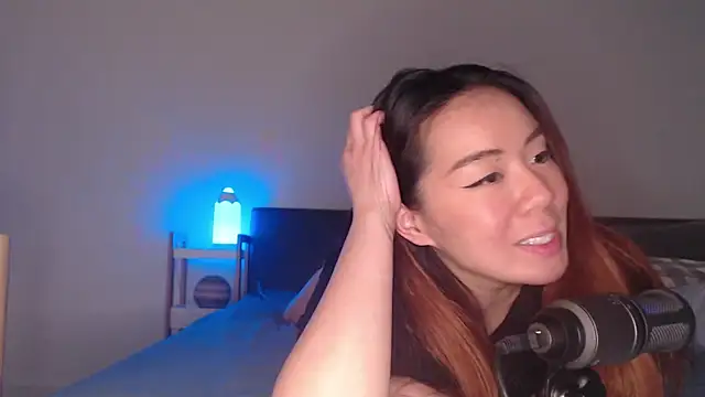 blueburrypie online show from October 2025 12:34:02 PM