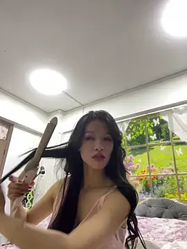 Snapshot of sharony_x chatting on April 2026 03:11:01 AM sharony x online show from April 2026 03:11:01 AM